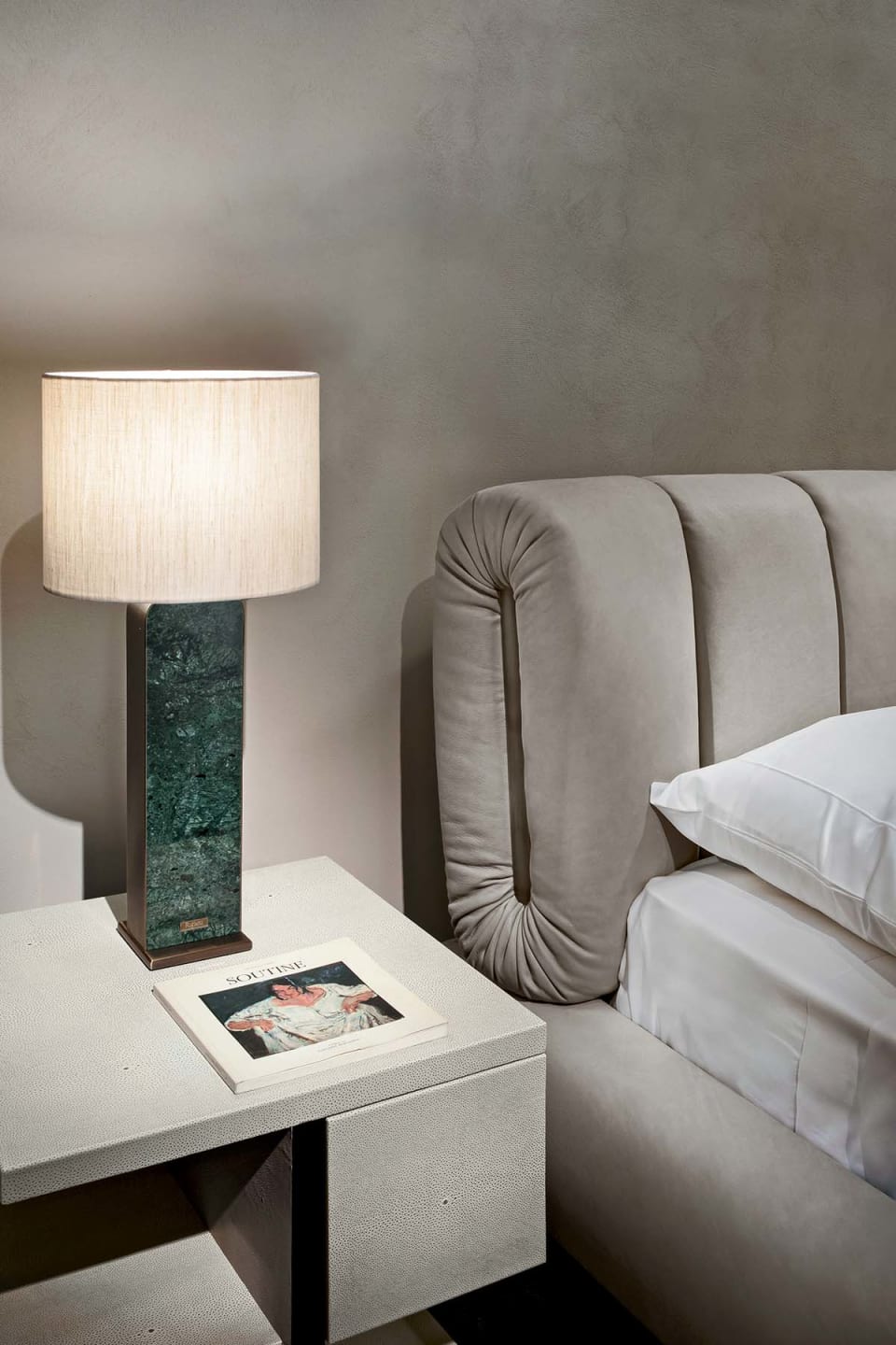Snake bed | Rugiano. Ultra-modern bed with a high upholstered headboard and sophisticated Italian design.