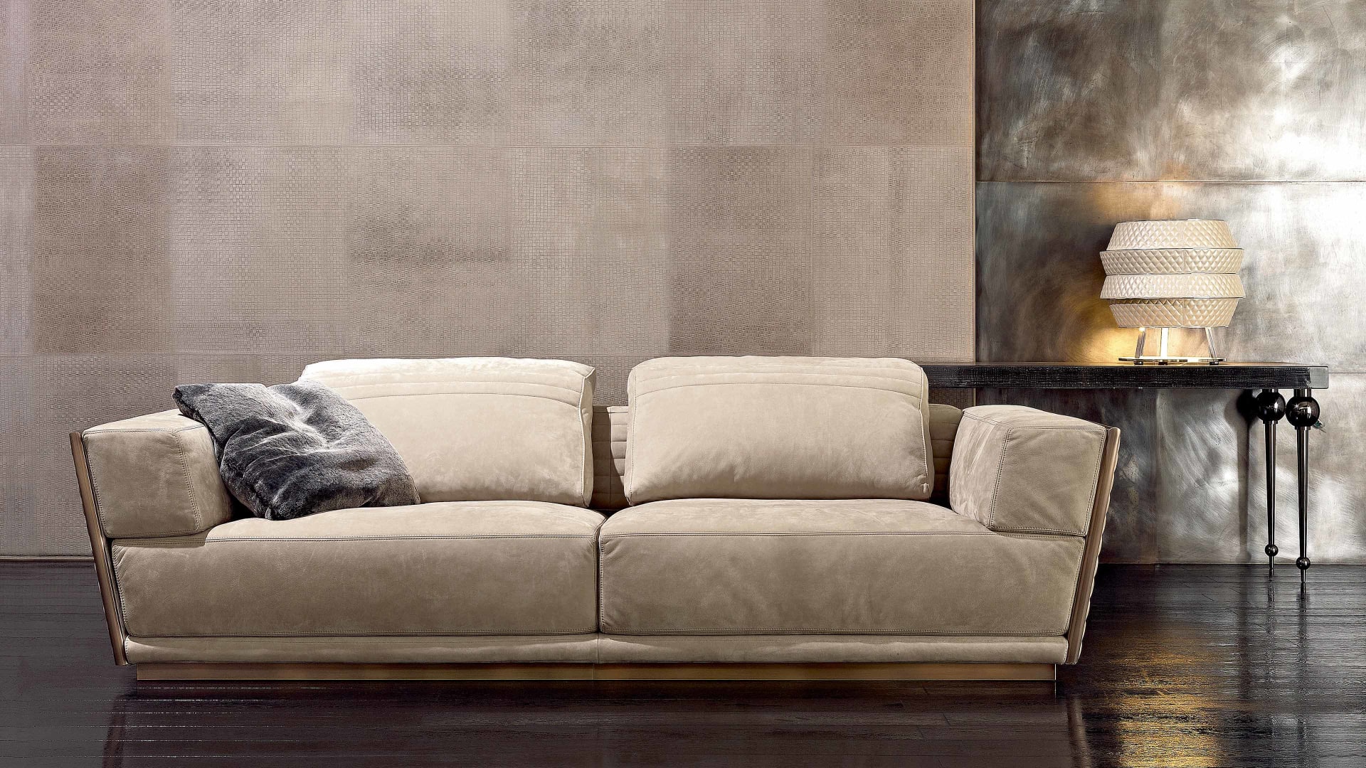 Empire sofa | Rugiano. Luxurious Italian sofa with clean lines, exceptional comfort, and versatile sizing for modern living spaces.