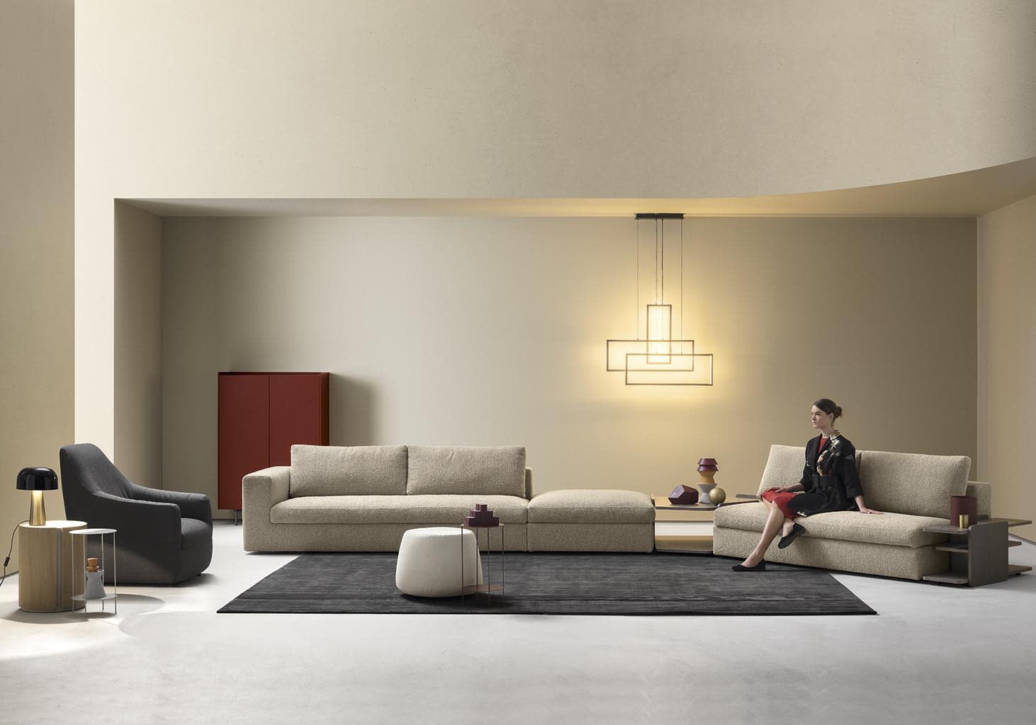 California sofa | ALF Dafre. Modular sofa with integrated wooden bookcases, creating flexible and inviting spaces.