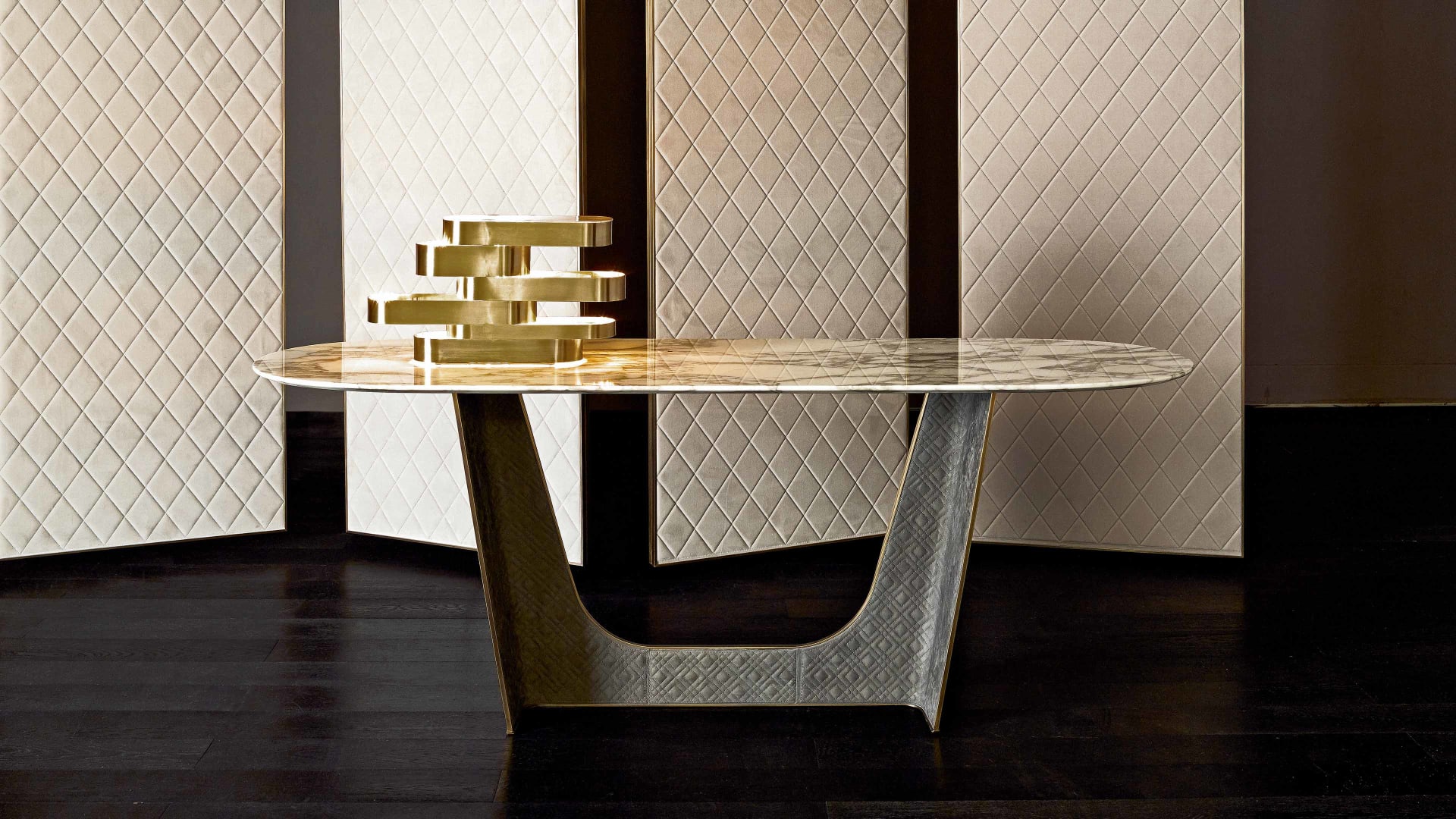 Wings console | Rugiano. An exquisite console with a unique curved base, blending modern elegance with Art Deco flair, perfect for luxurious interiors.