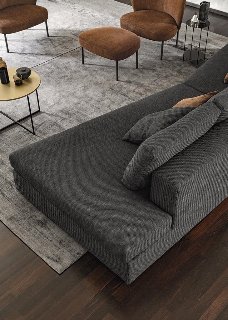 California sofa | ALF Dafre. Modular sofa with integrated wooden bookcases, creating flexible and inviting spaces.