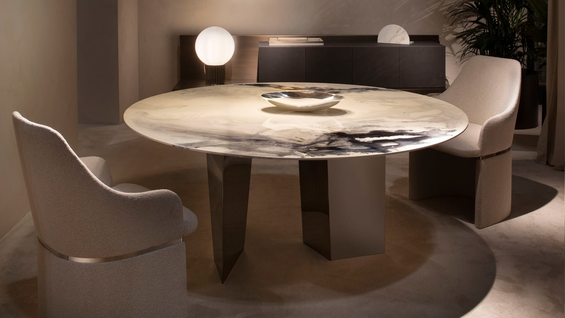 Blanco table | Rugiano. Sculptural table with a unique glass tabletop, rounded edges, and an expressive lacquered base, perfect for modern interiors.