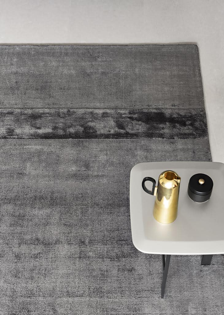Relief rug | ALF Dafre. Compact handmade rug crafted from shimmering bamboo viscose, perfect for modern interiors.