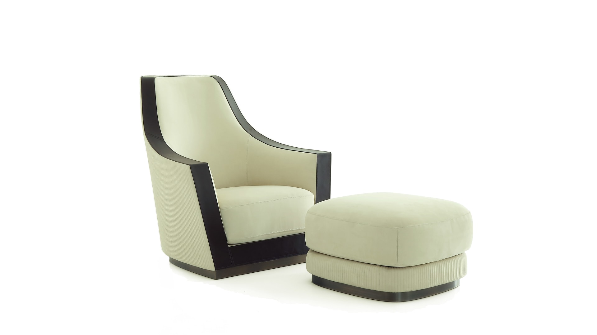 Elisabeth armchair | Rugiano. Elegant armchair with curved lines, perfect for modern interiors, ensuring exceptional comfort.