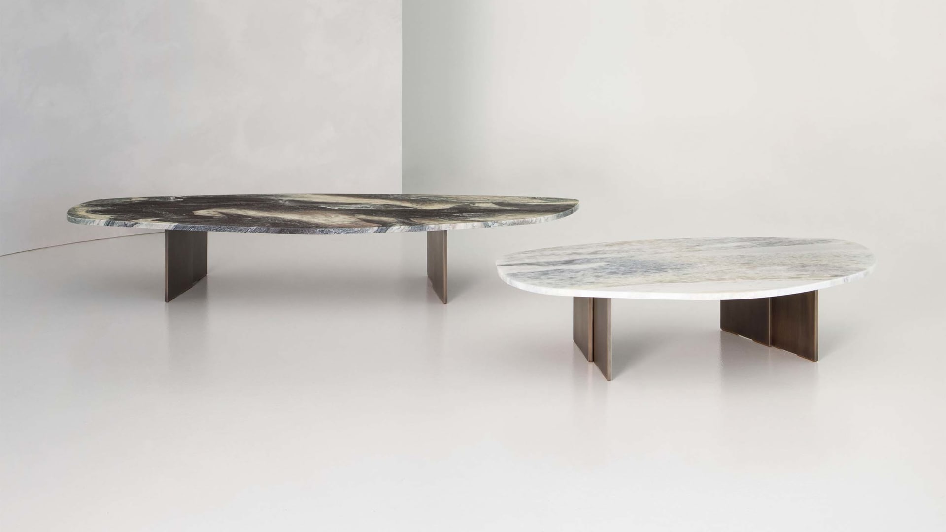 Rock coffee table | Rugiano. Sleek, modern Italian coffee table offering versatile rectangular design for sophisticated living spaces.