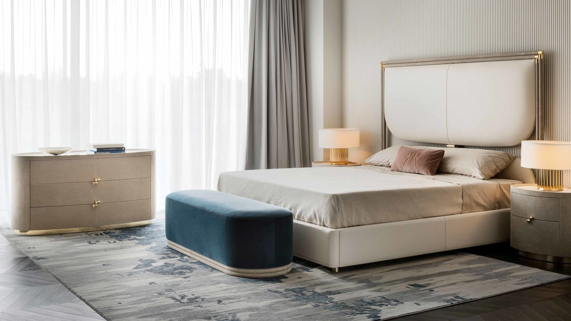 Boheme chest of drawers | Rugiano. Luxurious chest of drawers with three leather-upholstered drawers, a sophisticated marble top, and elegant gloss brass accents.