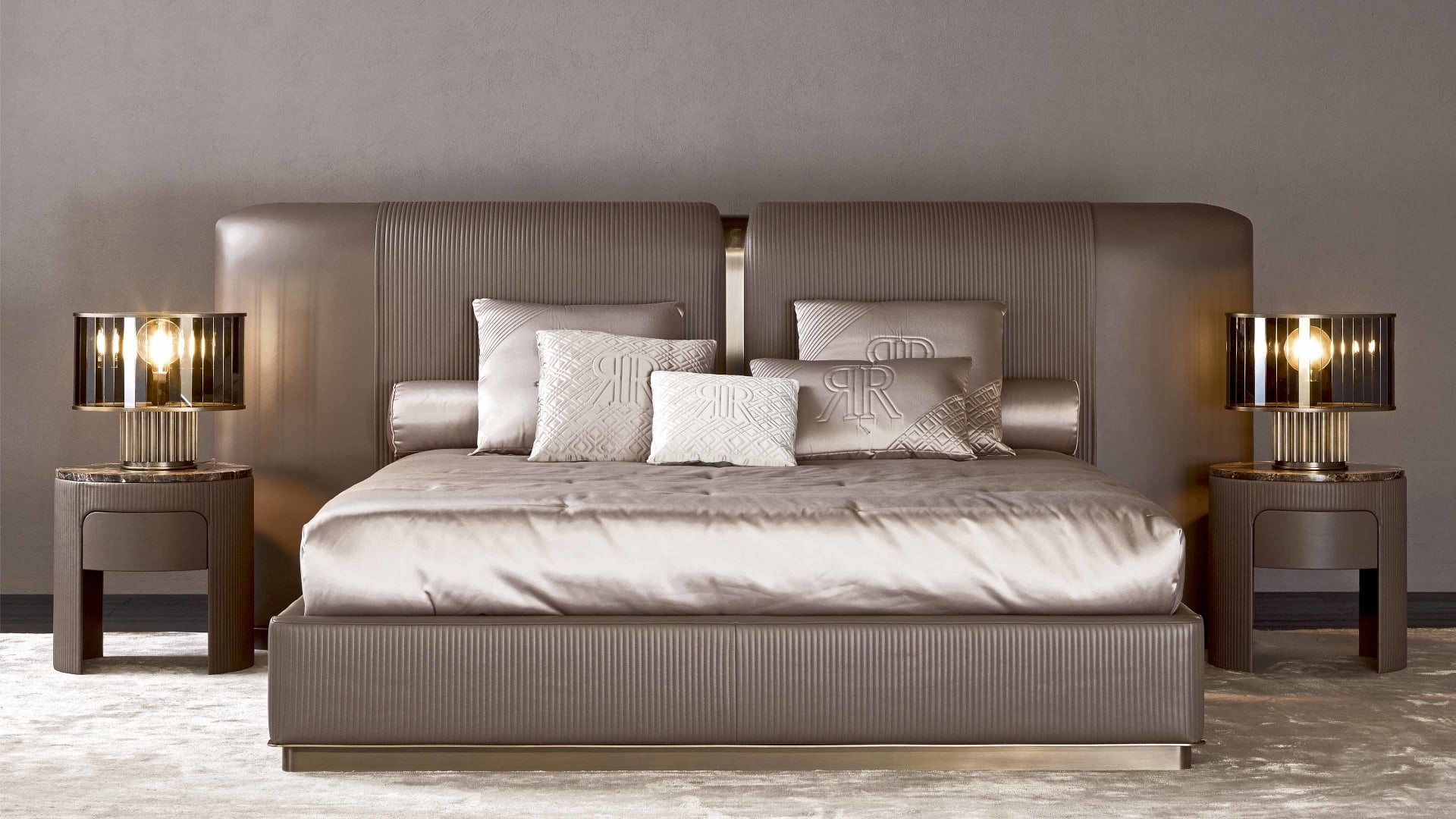 Vogue bedside table | Rugiano. Exquisite side table with luxurious leather upholstery, elegant marble top, and a practical drawer.