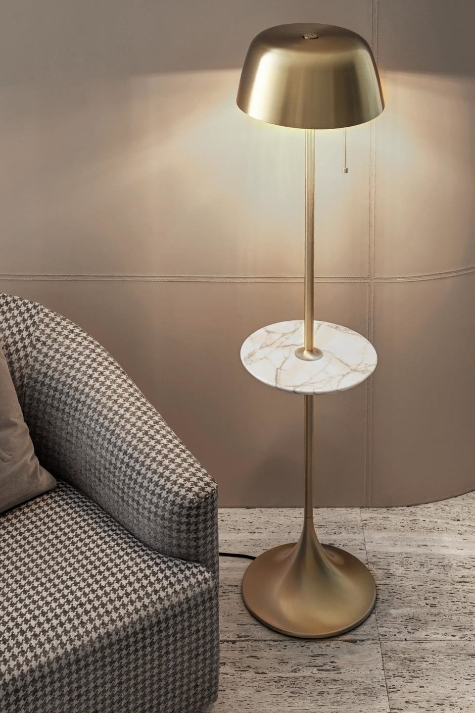 Wanda floor lamp | Rugiano. Exquisite lamp collection with a portable touch-controlled model and a floor lamp featuring a marble side table.