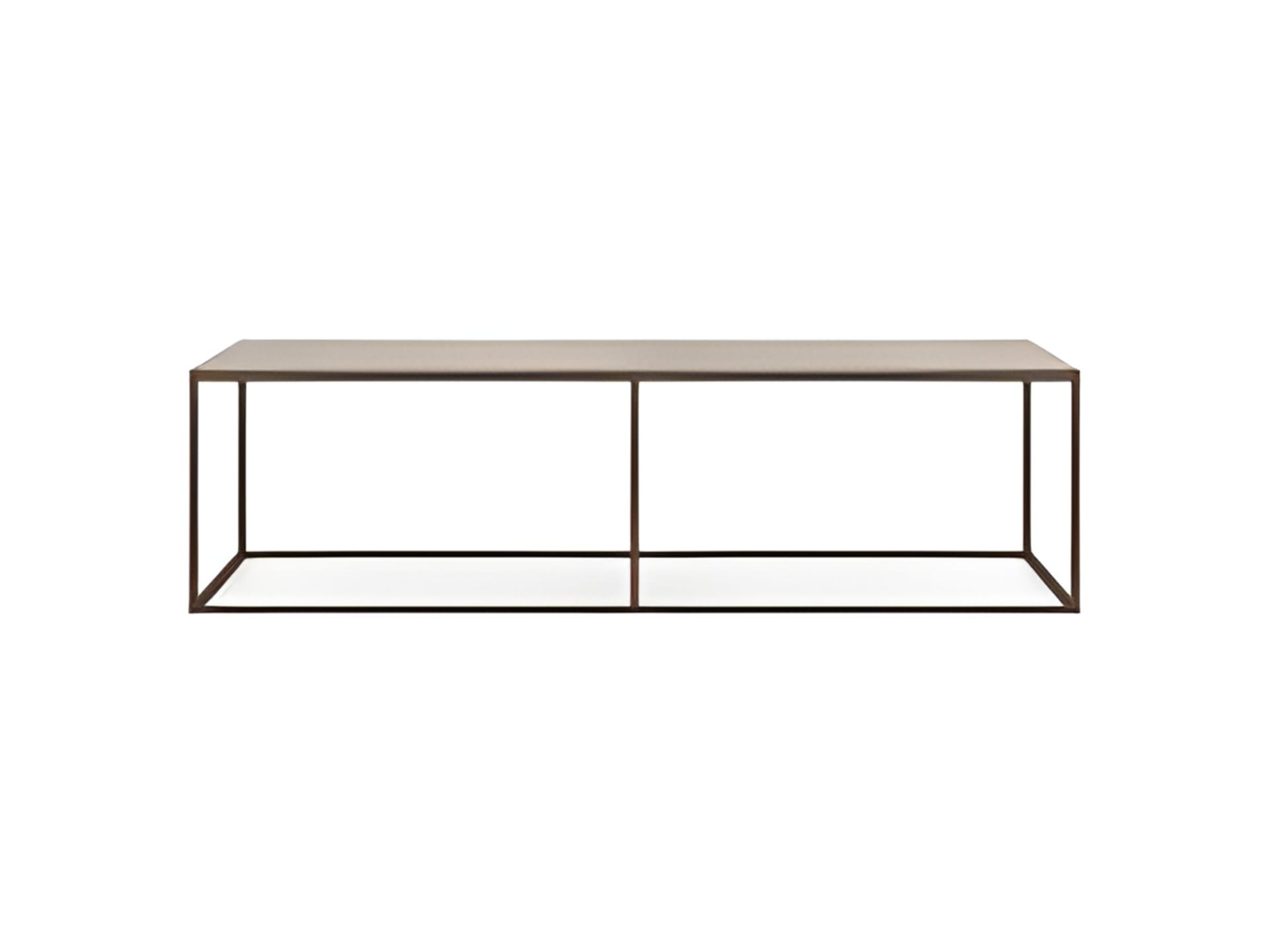 Kobe side table | ALF Dafre. Sleek occasional table blending painted metal and a wooden top, perfect for modern interiors.
