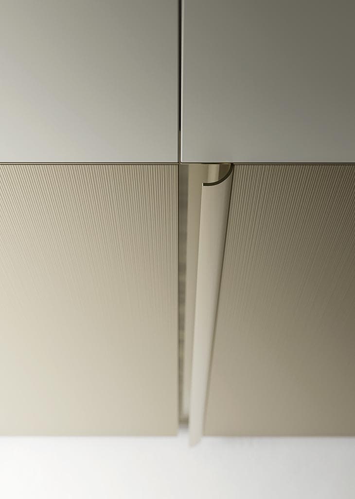 Sei wardrobe | ALF Dafre. Modern hinged door with clean lines, silent closing, and seamless integration into any interior.