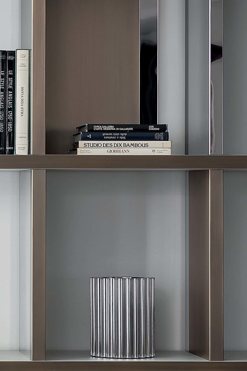 Liberty decorative object | Rugiano. Exquisite metal object with geometric fluting, adding luxury and modern chic to any interior.