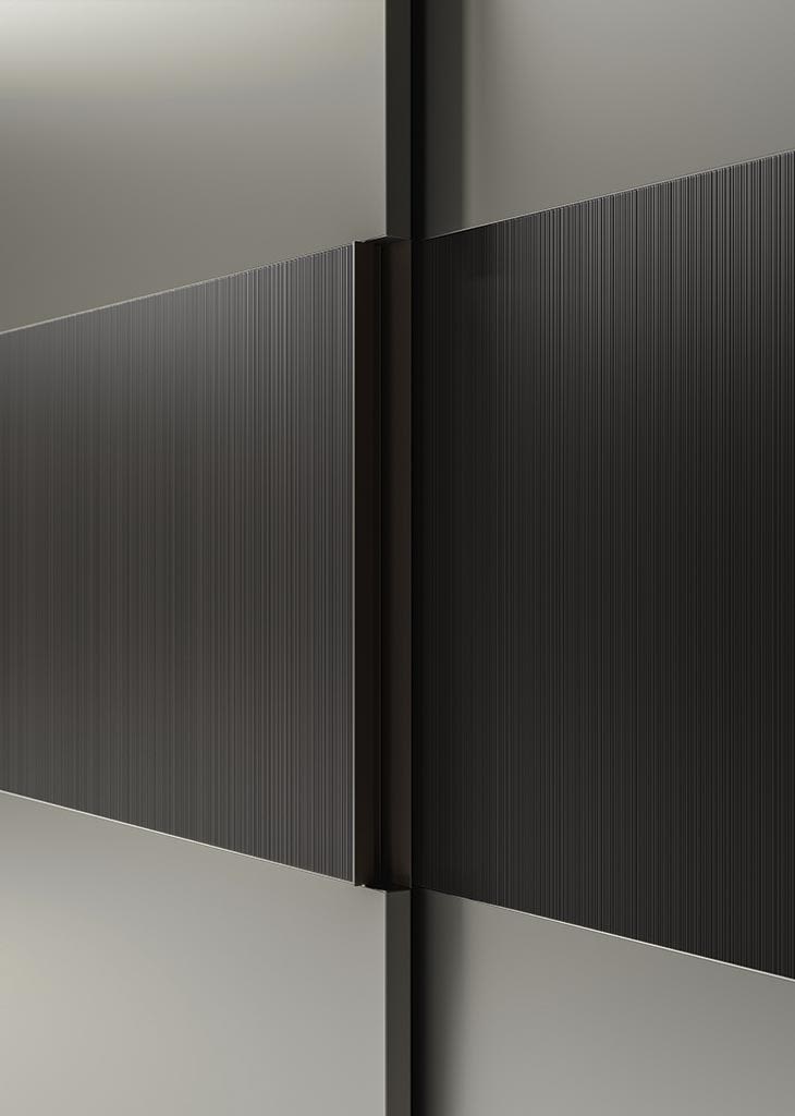 Clara closet | ALF Dafre. Three-part wardrobe door panel offering unique combinations of wood veneer, glass, and lacquered finishes.